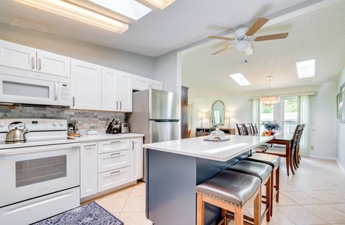 The Villages Cottage | Golf-Front Hilltop Cottage in The Villages!
