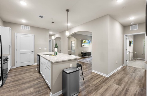 Melbourne Condo | Gorgeous 2 Bed/2 Bath Condo Close to Beaches