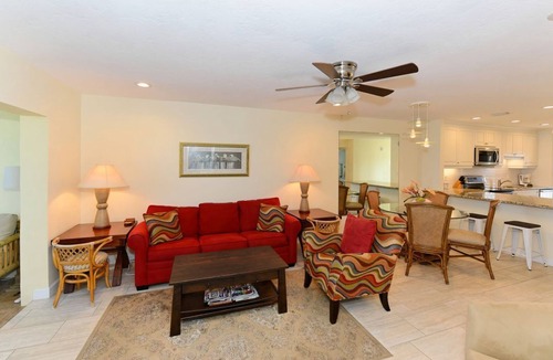 Siesta Key Condo | Gorgeous 2 Bedroom Gulf/Beach Front Condo, Water Views from every room!