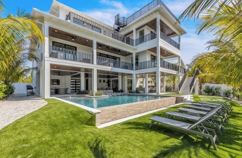 Anna Maria House | Gorgeous canal front home on Anna Maria!