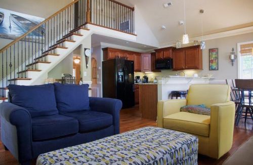 Lyman House | Gorgeous Lake House with Stunning Sunset Views