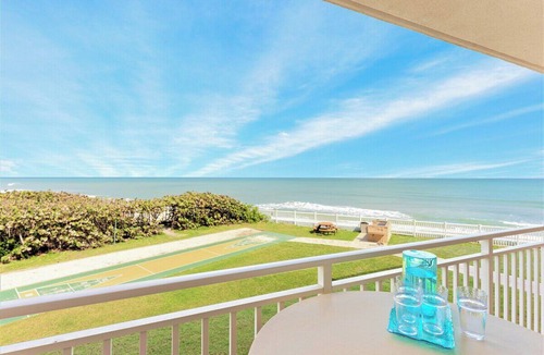 Satellite Beach Condo | Gorgeous Oceanside Oasis w/Heated Pool, Oceanfront Patio & Steps to the Beach 🏖️☀️
