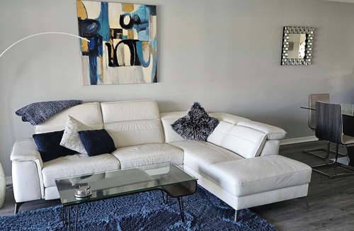 Iona Condo | Gorgeous Remodeled Kelly Greens 2-bedroom, 2-bath Condo with Golf Course Views!