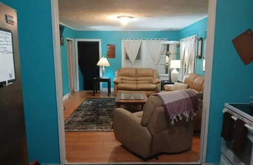 Fort Myers House | GpL 2828 Cranford | 3BR 2BA Family Home