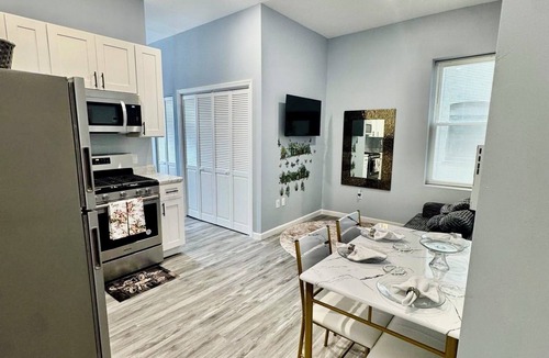 Ampere Apartment | Grand Luxury 1BR Penthouse near Newark Airport
