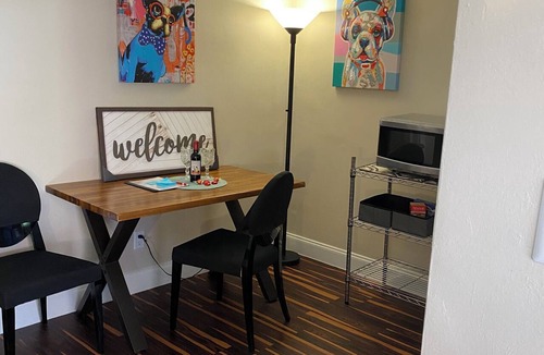 Parker Ridge Apartment | Great apartment close to downtown, beach, airport. Fully equipped for long stays