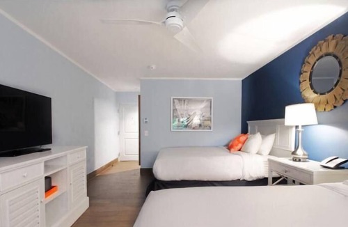 Marathon Resort | Great Find! Two Design Units for 8 Guests, Pool, Tennis, Parking, Marina