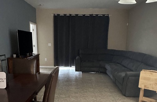 Riverview House | Great home with a bonus room or office. Close to downtown and airport.