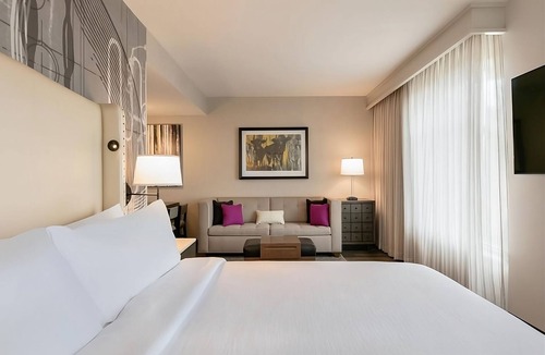 Berkeley Heights Hotel | Great Location! 4 Comfortable Units, Indoor Pool, Free Breakfast, Parking!