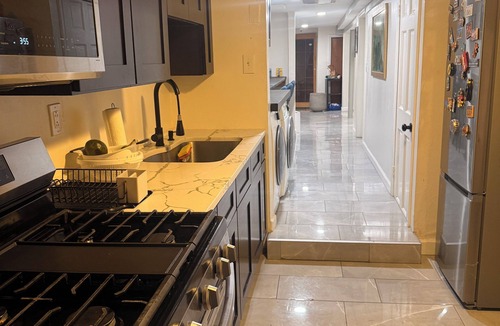 East New York House | Ground level Modern 1 Bedroom Suit in Brooklyn