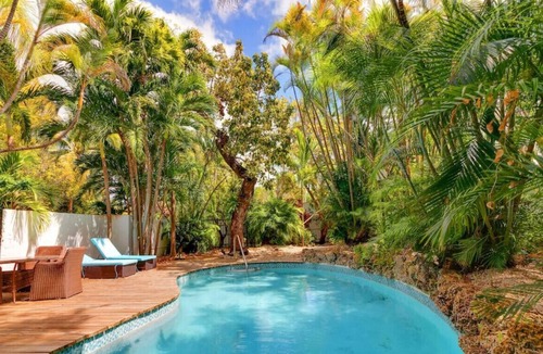 Northeast Coconut Grove Condo | Grove Apartment 1A | 2BD Close to Brickell W/ Pool