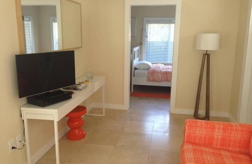 Southwest Coconut Grove Villa | Grove Bay Bungalow - 2BD/1BA Gated Cottage-Walk To Bay - Sleeps 4 - RGB200