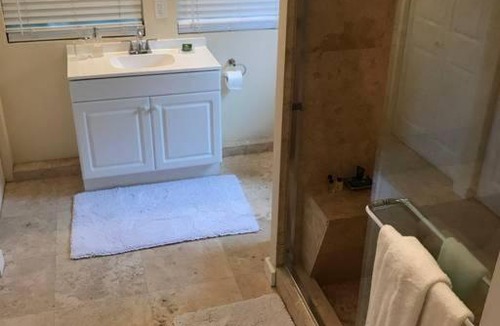Southwest Coconut Grove Villa | Grove Bay Bungalow - 2BD/2BA Gated Cottage-Walk To Bay - Sleeps 4 - RGB201
