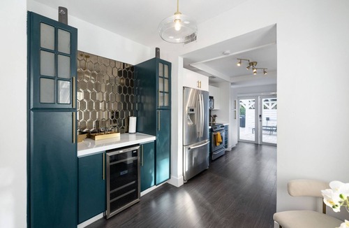 Northeast Miami Villa | Gucci Manor 8BR for 20 guests—Prime Miami Location w/Pool