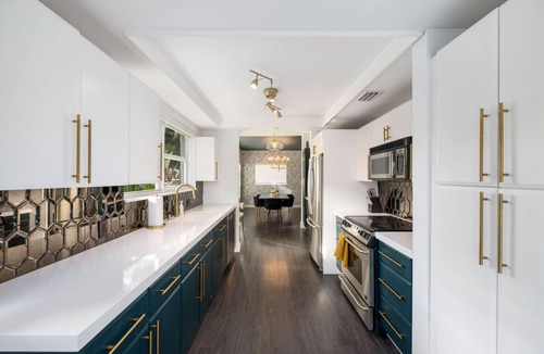Northeast Miami Villa | Gucci Manor 8BR for 20 guests—Prime Miami Location w/Pool