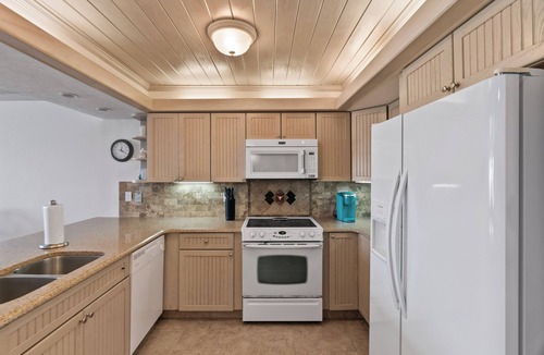 Sunnyside House | Gulf Front Townhome on the Quiet West End | Sleeps 12 | Pool, Garage + Steps to the Sand
