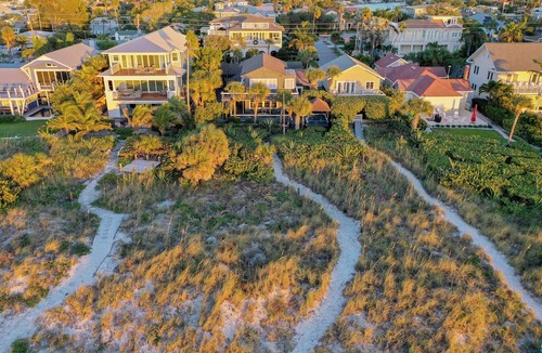 St. Pete Beach Villa | Gulf Front Villa that Sleeps Eight with Private Beach and Access