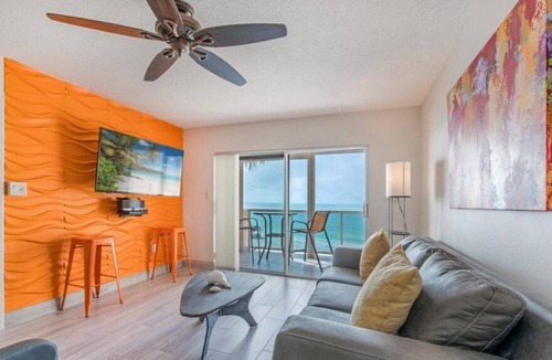 South Island Condo | Gulf front - WIFI - Amazing views - Modern Furnishings - Leonardo Arms