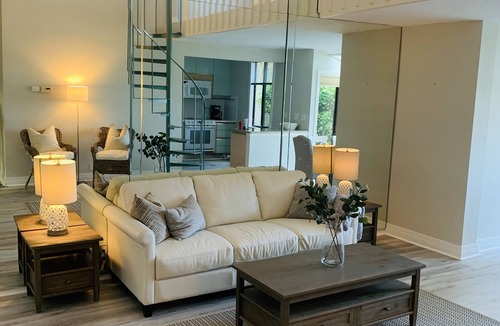 Siesta Key Condo | Gulf View Condo-5 minute walk to village!