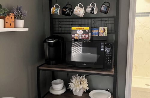 Childs Park Apartment | Gulfport Getaway