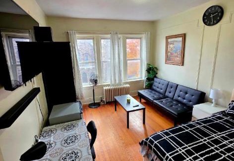 Paterson House | Habitación Privada Práctica con TV de 65 pulgadas en zona comercial muy activa