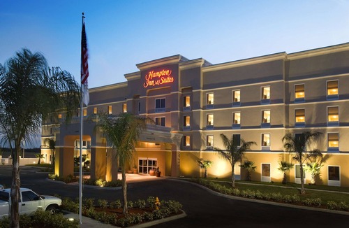 Lake Wales Hotel | Hampton Inn & Suites Lake Wales