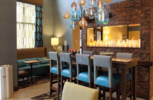 Stroudsburg Hotel | Hampton Inn & Suites Stroudsburg Bartonsville Poconos