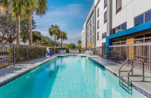 Port Saint Lucie Hotel | Hampton Inn & Suites Port St. Lucie