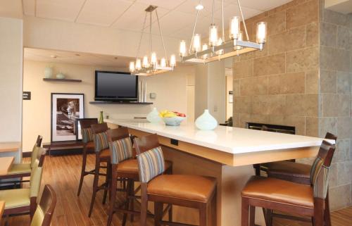 Elmsford Hotel | Hampton Inn White Plains/Tarrytown