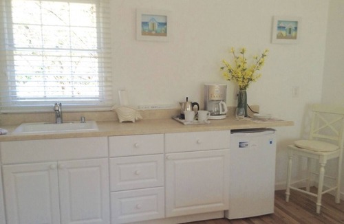 Remsenburg Cottage | Hamptons private guest cottage
