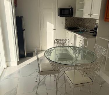 Lehigh Acres Apartment | Happy Yan