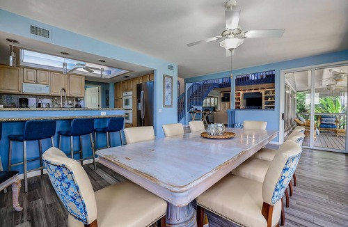 Captiva House | Harbour House Captiva - Private Captiva Home with Pool and Dock.
