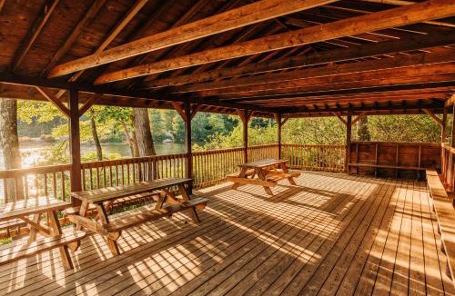 Pomona Hotel | Harriman Outdoor Center