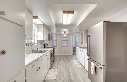 Spring Hill House | Heated Pool & 4-in-1 Grill: Spring Hill Haven!