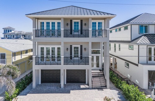 Fort Myers Beach House | Heated Pool, Chefs Kitchen, Multi-Level Home| 260 Coastal Luxe Retreat