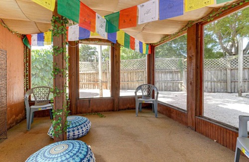 West Bradenton House | Heated pool | Close to IMG + 7 minutes to beach!