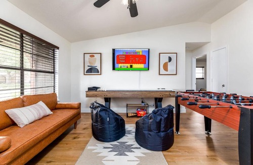 Interchange Square House | Heated Pool, Game Room & 4Bdrm - Bay Bungalow