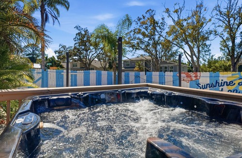 Seminole House | Heated Pool Gym Sauna Hot Tub Fire Pit & 7 Beds!