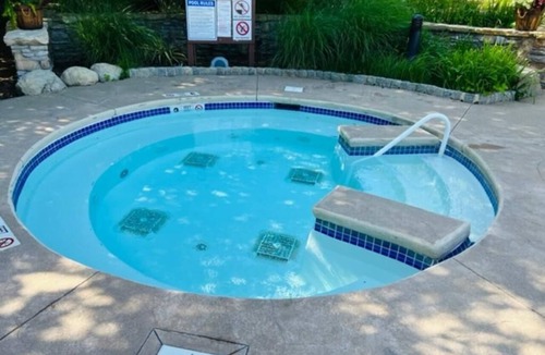 Vernon Condo | Heated Pool, Hot Tub, Sauna, Fitness Center @ Mtn Creek #312