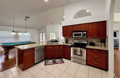 Equestrian Walk House | Heated pool, pool table, heart of Wellington!