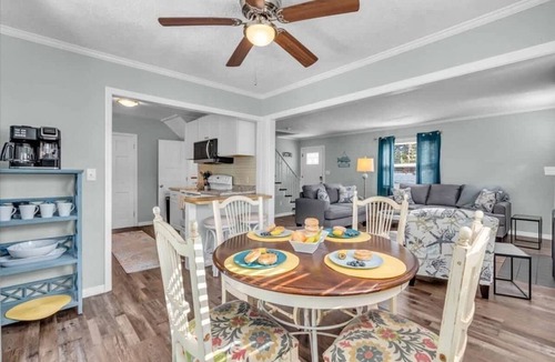 Indian Beach Sapphire Shores House | Heated Salt Water Pool & Fire Pit Retreat in Sarasota