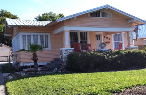 Tampa House | Historic 1918 Bungalow in charming Seminole Heights