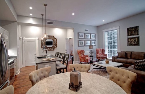 Historic District - North Villa | Historic Home 5 bedroom, 5 bath w/9 beds and 2 Parking spots