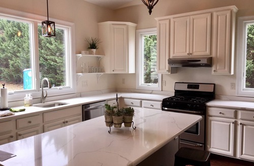 Riverton Apartment | Historic Suite with Ballroom for Rent on the Delaware River, 15 min to Philly