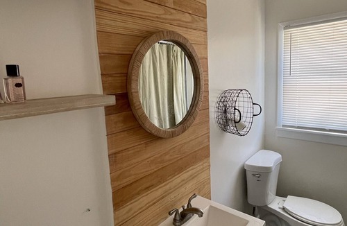 Bonita Springs Cottage | Historical Cottage Snowbird-Friendly/ Walk to Riverside Park & Downtown Coffee.
