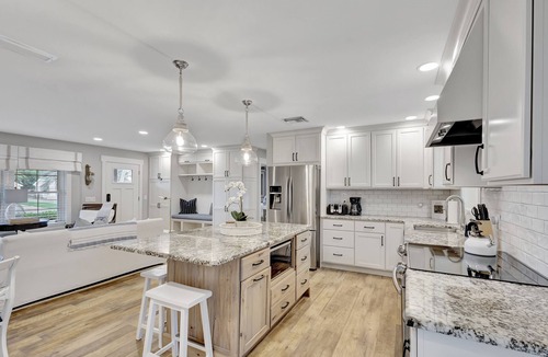 Hobe Sound House | Hobe Sound Retreat - Minutes 2 Beach + Jupiter Island - Newly Renovated