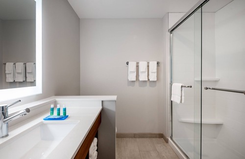 Punta Gorda Hotel | Holiday Inn Express & Suites Punta Gorda by IHG