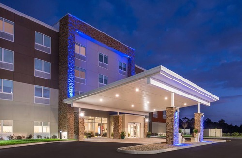Melbourne Hotel | Holiday Inn Express & Suites West Melbourne by IHG