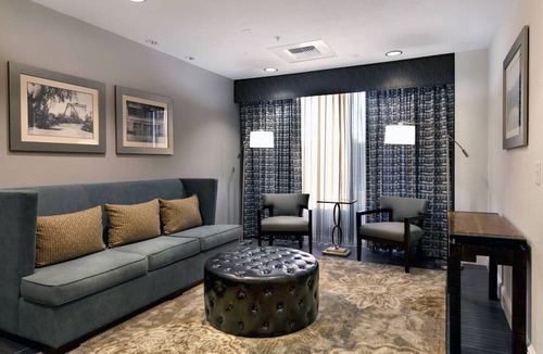 Arcadia Hotel | Holiday Inn Express Hotel & Suites Arcadia