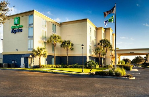 Arcadia Hotel | Holiday Inn Express Hotel & Suites Arcadia